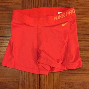 NWOT Nike Pro Hypercool spandex